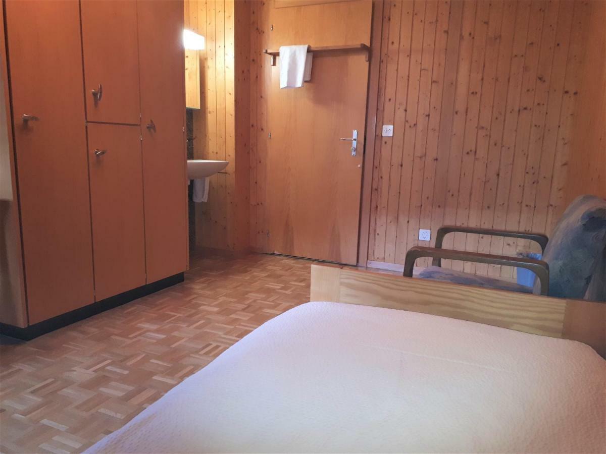 Gaestehaus St. Ursula Brig Ngoại thất bức ảnh