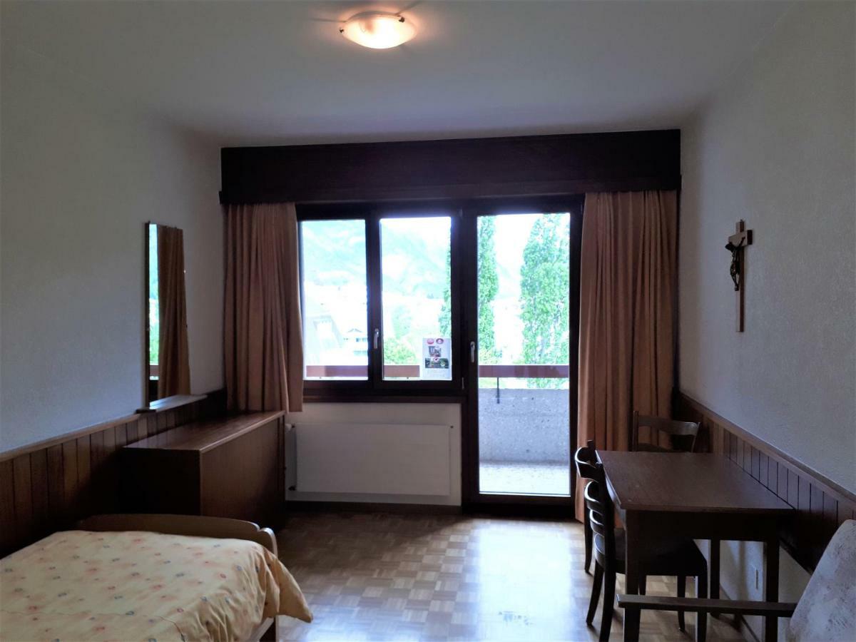 Gaestehaus St. Ursula Brig Ngoại thất bức ảnh