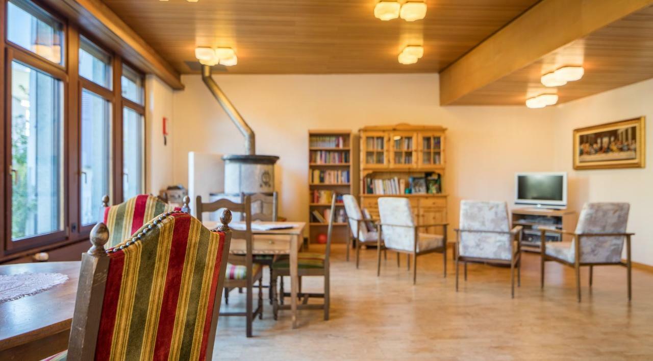 Gaestehaus St. Ursula Brig Ngoại thất bức ảnh