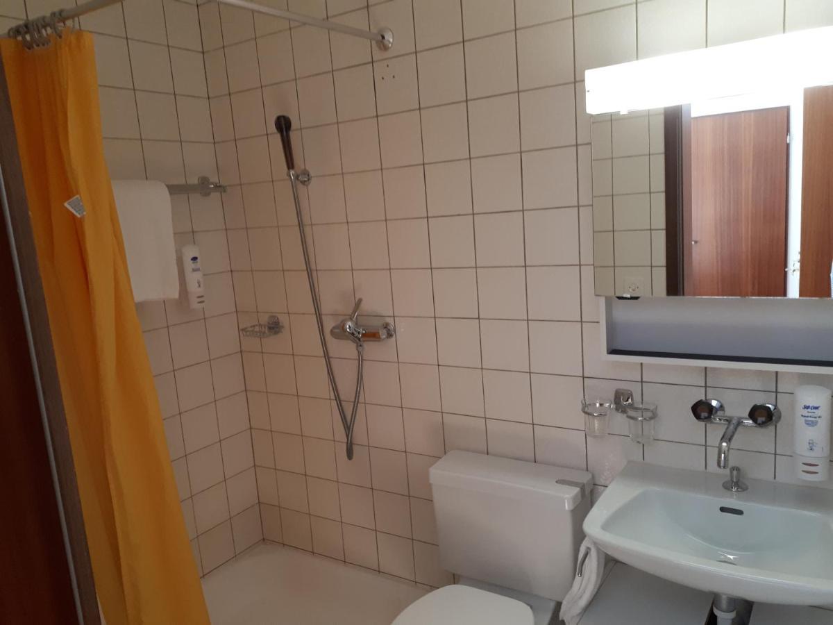 Gaestehaus St. Ursula Brig Ngoại thất bức ảnh